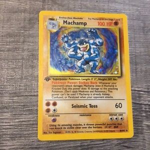 Holographic Machamp Pokémon Card